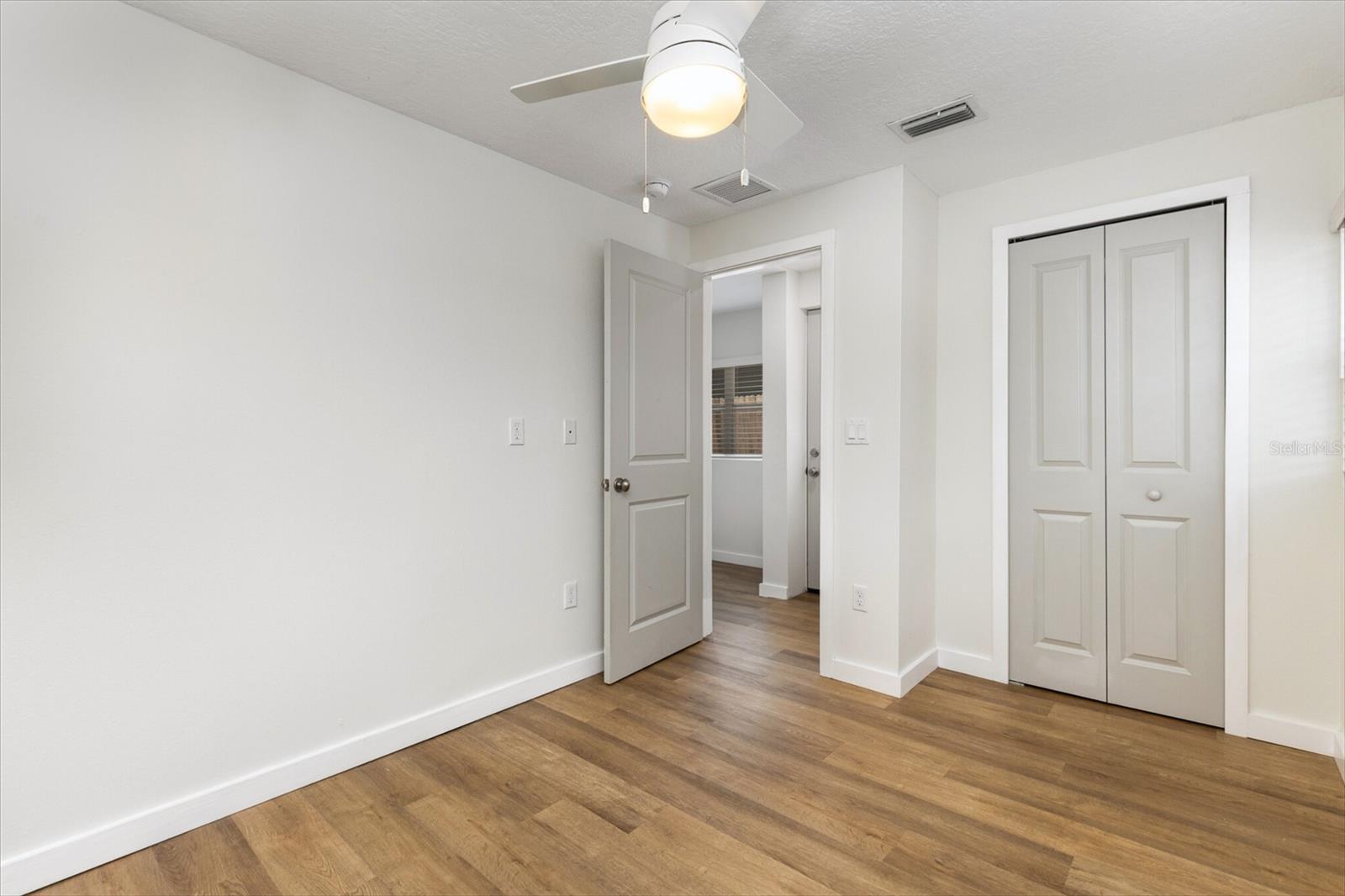 Image 16 of 21 For 1509 Gore Street