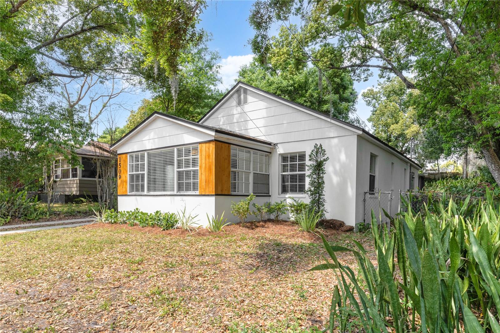 Image 2 of 21 For 1509 Gore Street