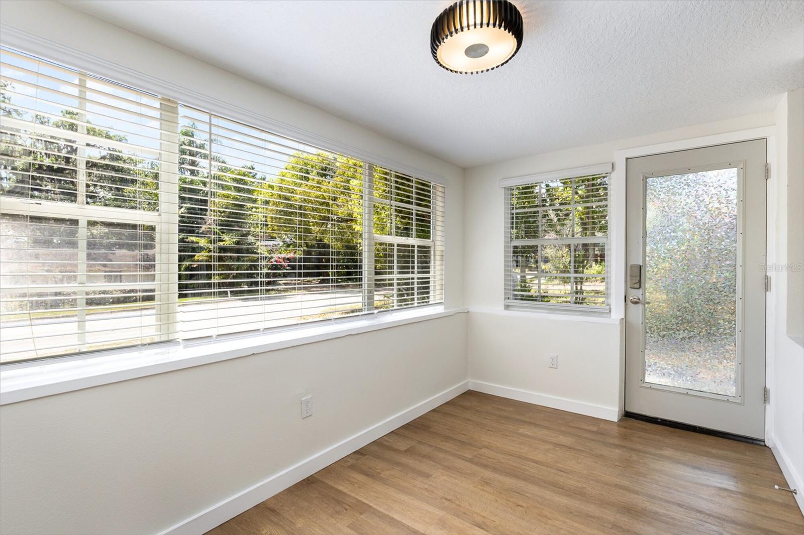 Image 3 of 21 For 1509 Gore Street