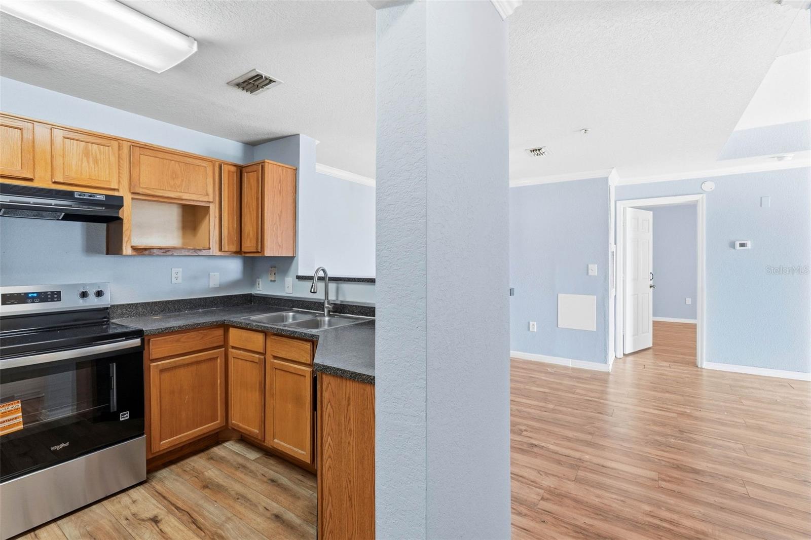 Image 4 of 32 For 3702 Palm Desert Lane 5437