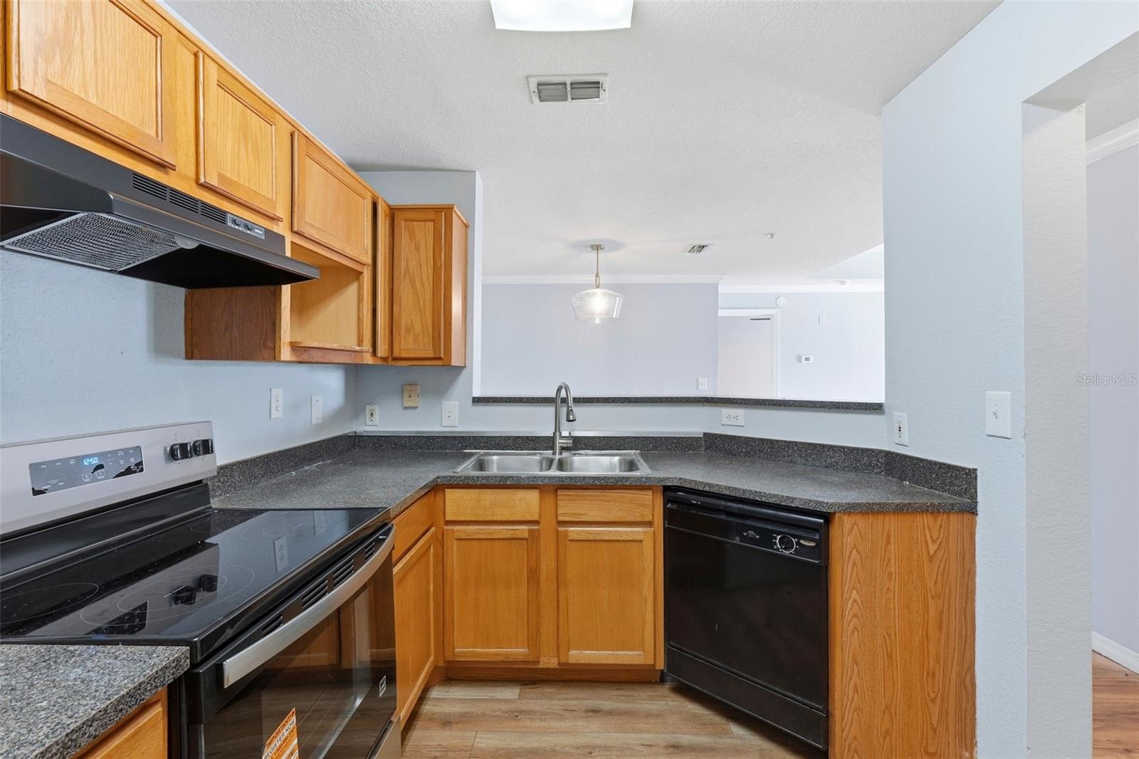 Image 8 of 32 For 3702 Palm Desert Lane 5437