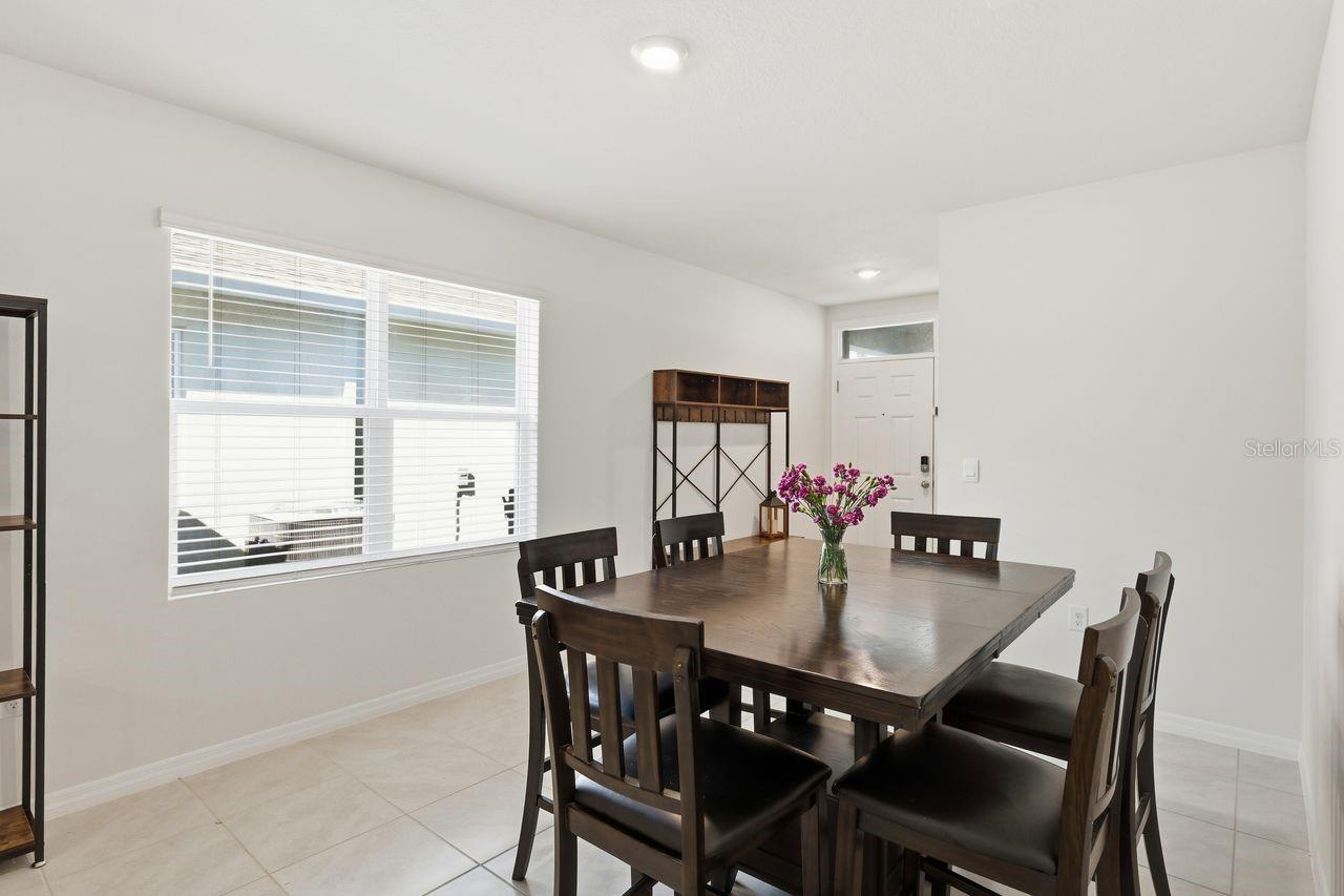 Image 10 of 19 For 2033 Twin Flower Lane