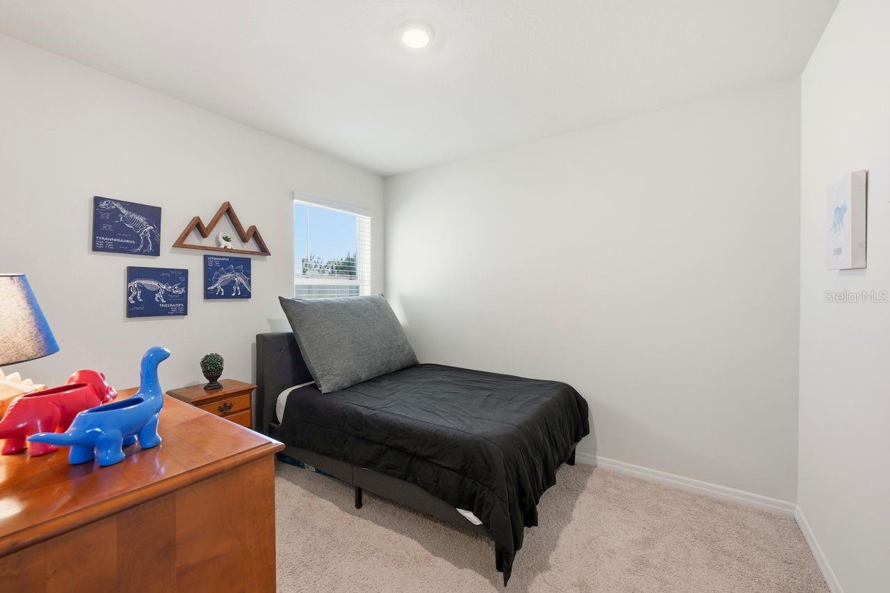 Image 16 of 19 For 2033 Twin Flower Lane