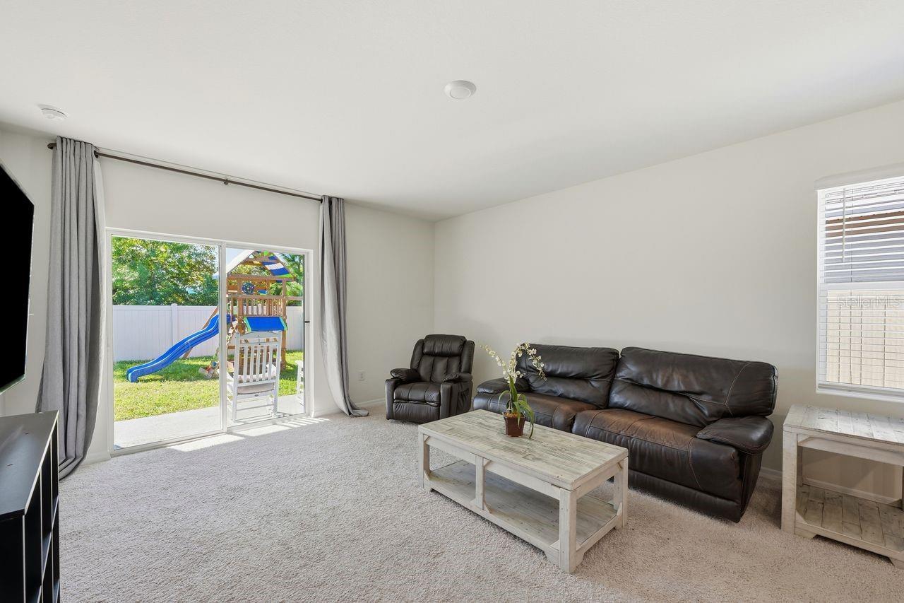 Image 7 of 19 For 2033 Twin Flower Lane