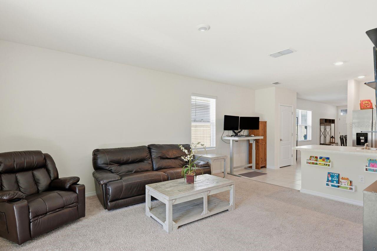 Image 9 of 19 For 2033 Twin Flower Lane