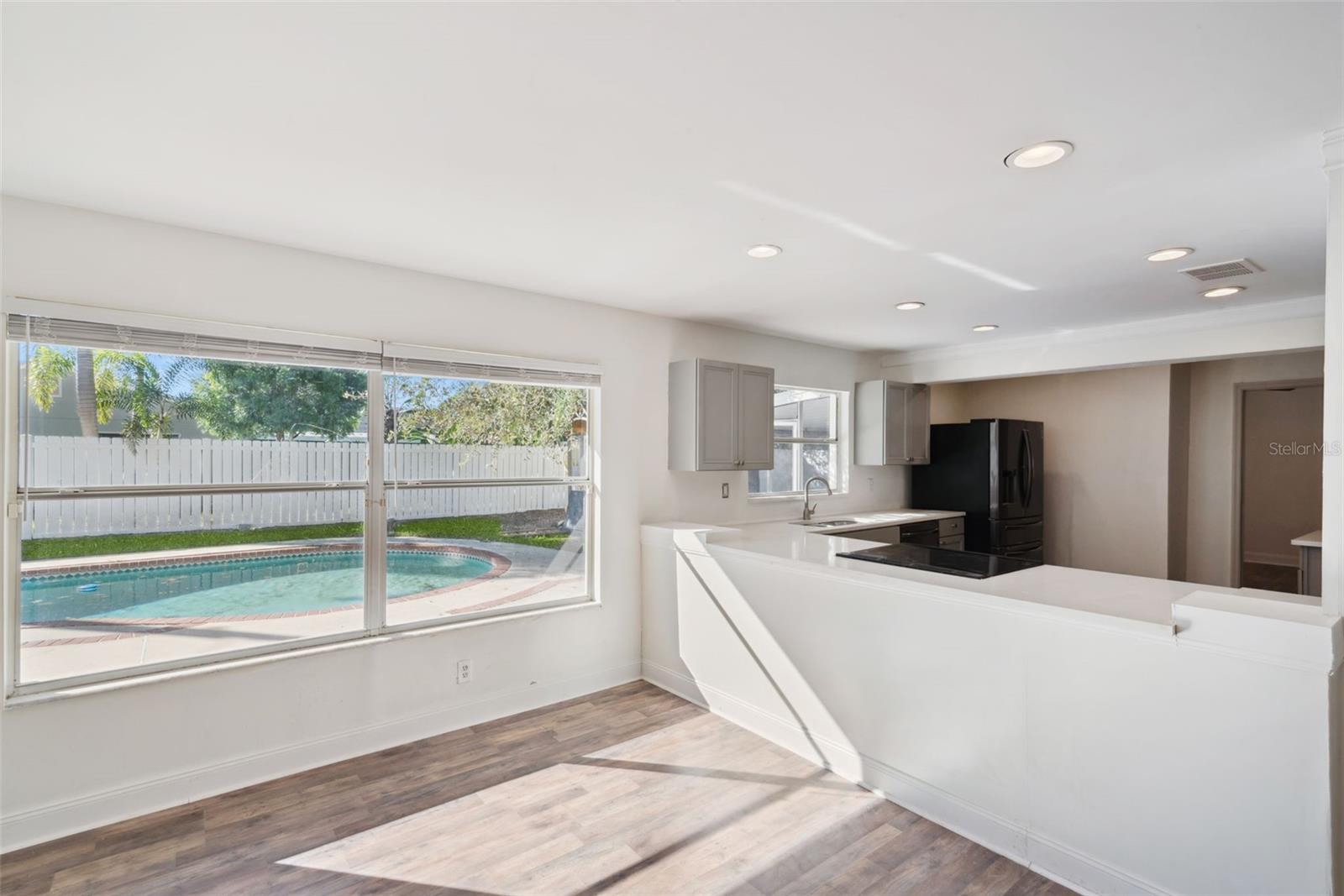 Image 12 of 34 For 2218 King Richards Court