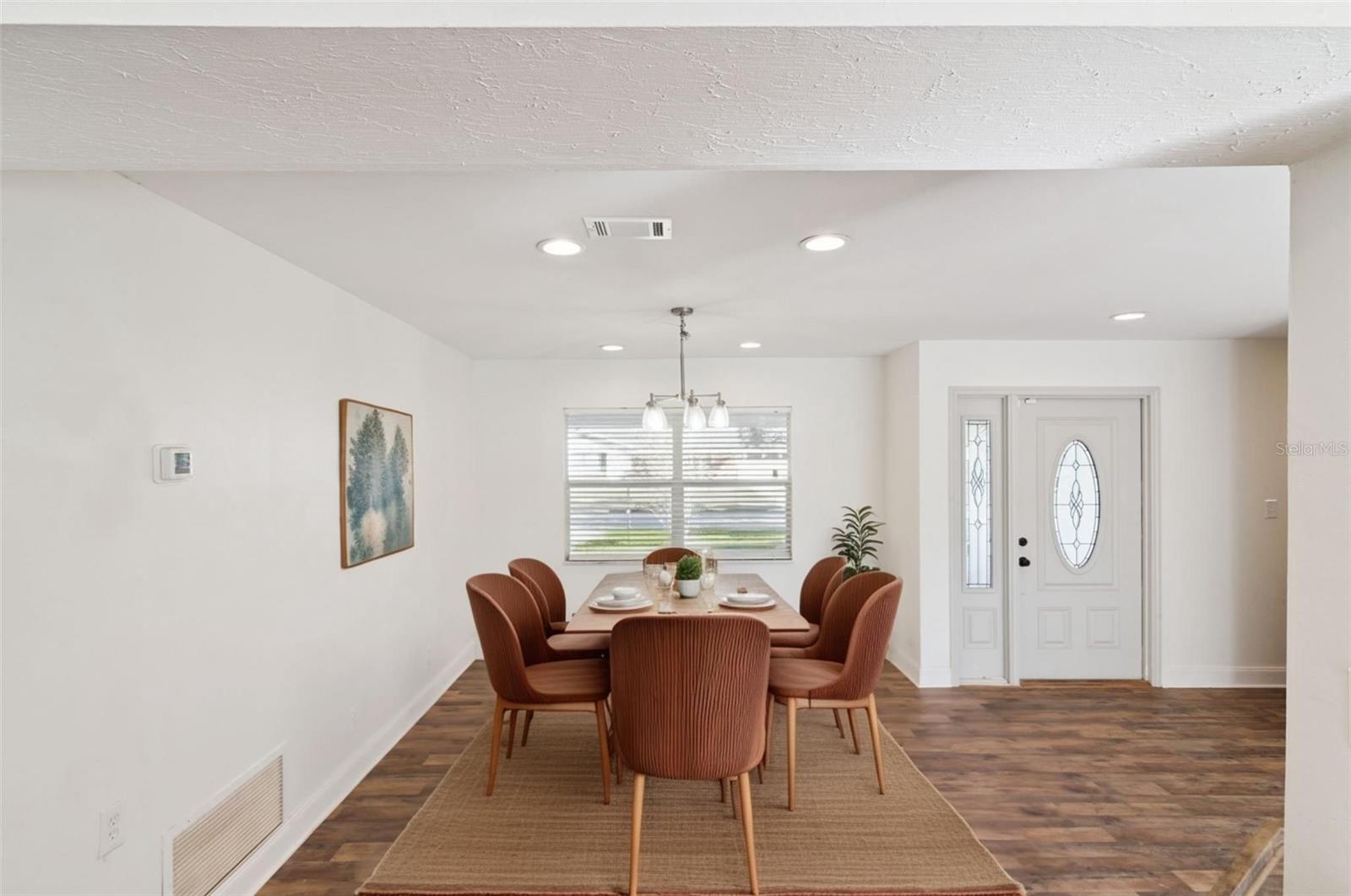 Image 13 of 34 For 2218 King Richards Court