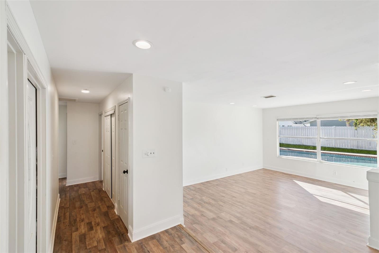 Image 18 of 34 For 2218 King Richards Court