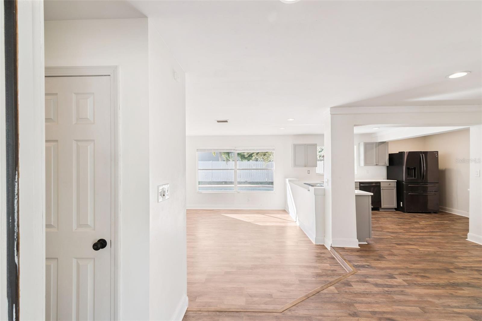 Image 8 of 34 For 2218 King Richards Court