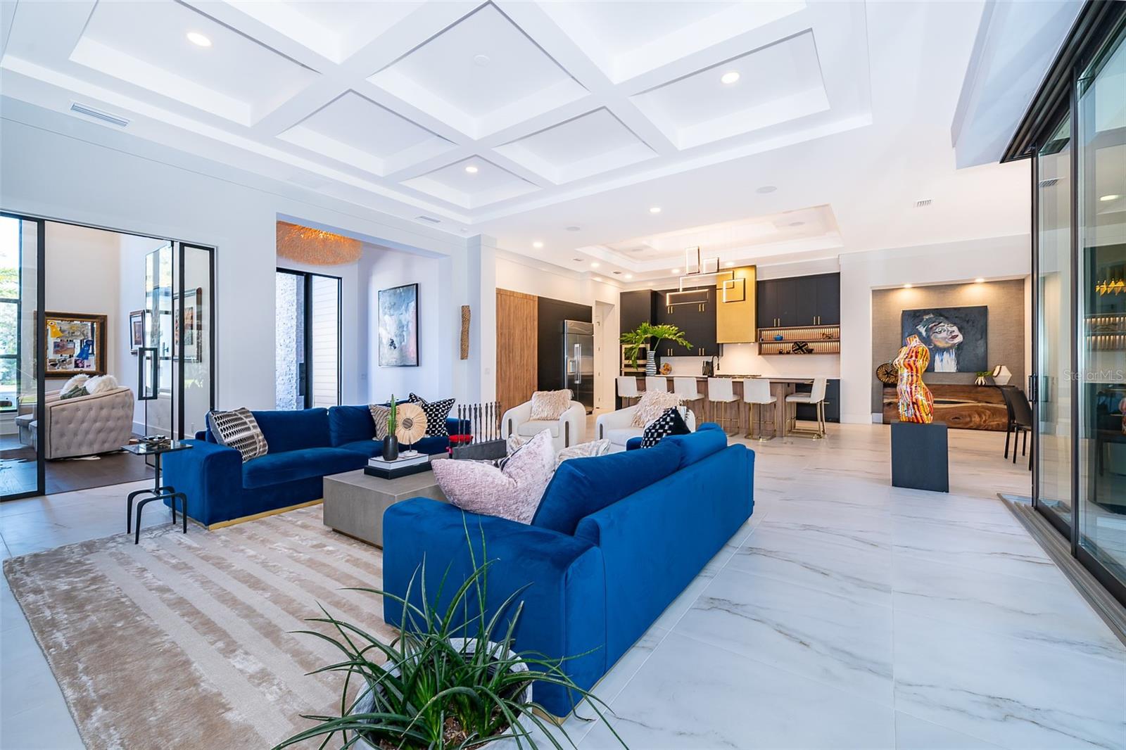 Image 16 of 98 For 15210 Pendio Drive