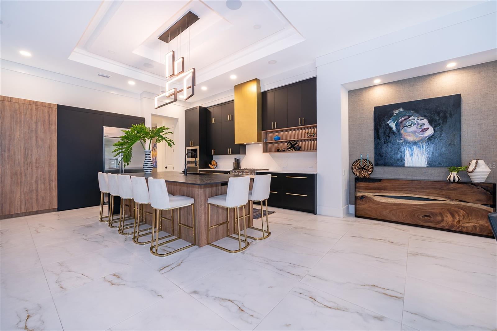 Image 20 of 98 For 15210 Pendio Drive