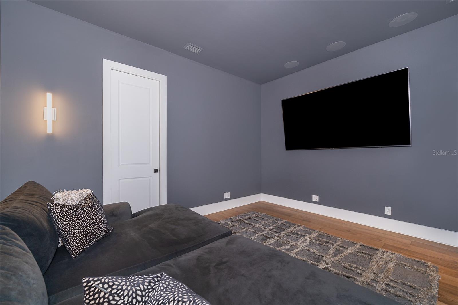 Image 35 of 98 For 15210 Pendio Drive