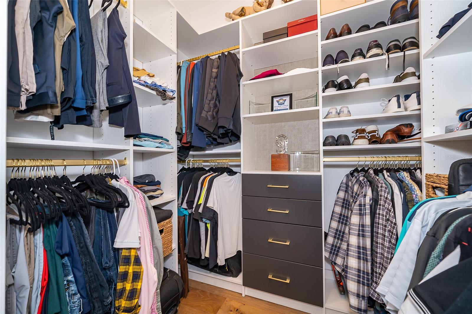 Image 48 of 98 For 15210 Pendio Drive