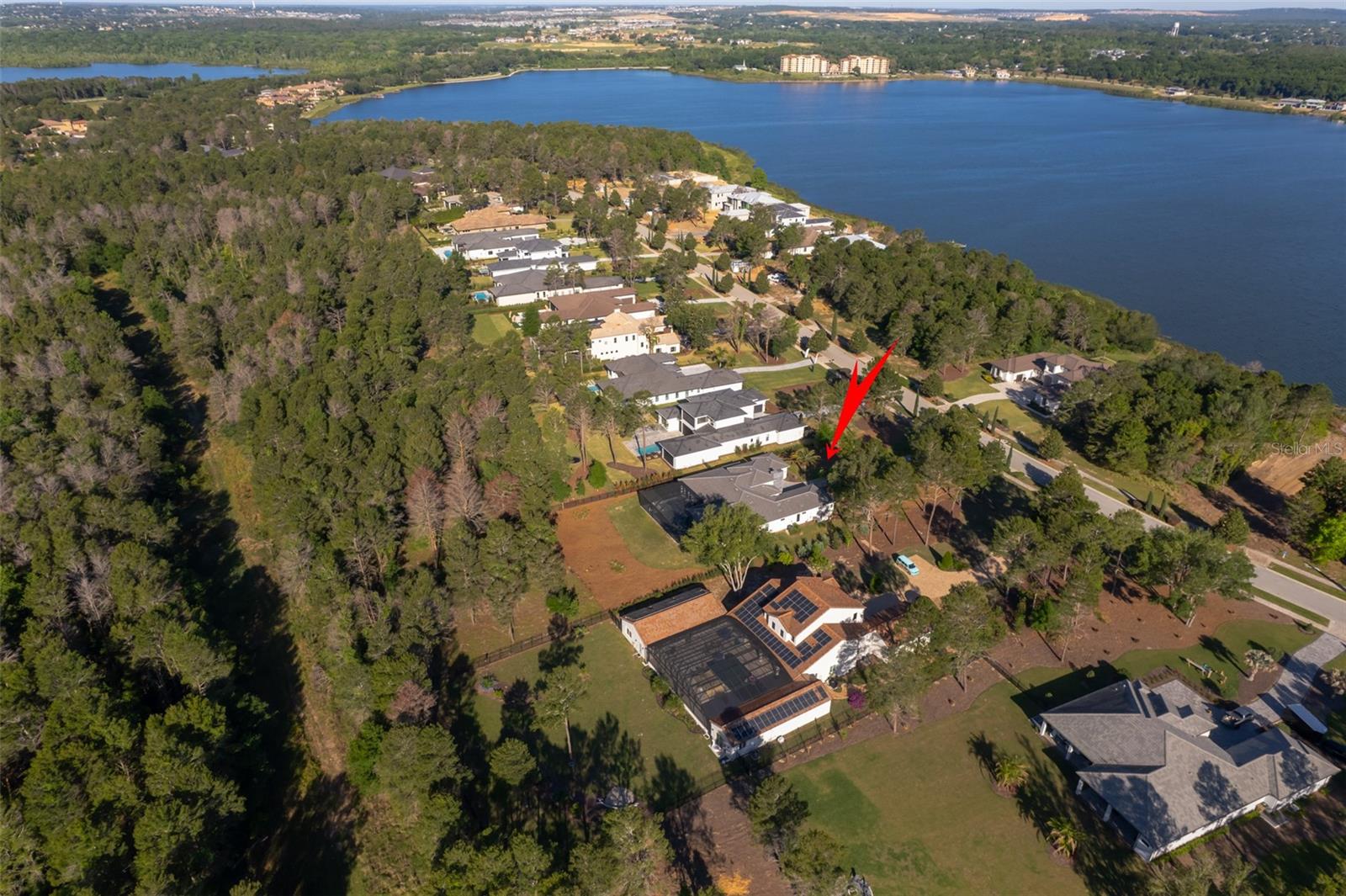 Image 8 of 98 For 15210 Pendio Drive