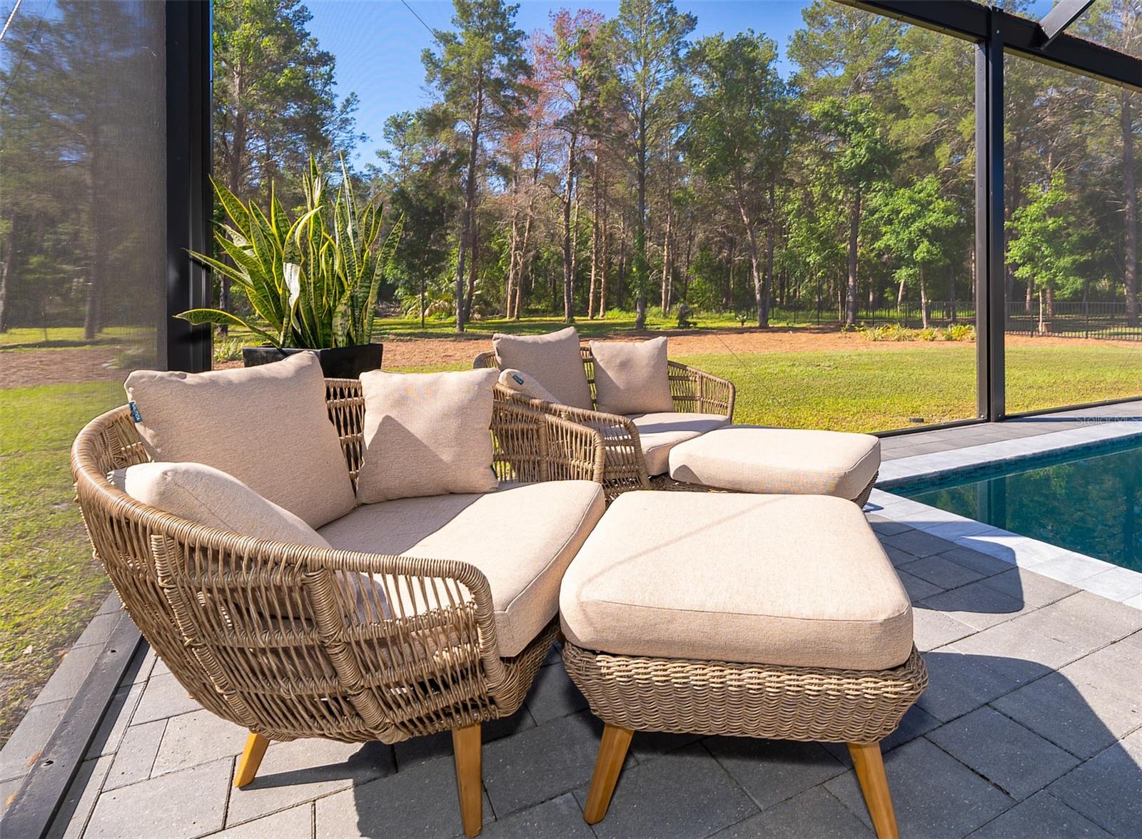 Image 92 of 98 For 15210 Pendio Drive