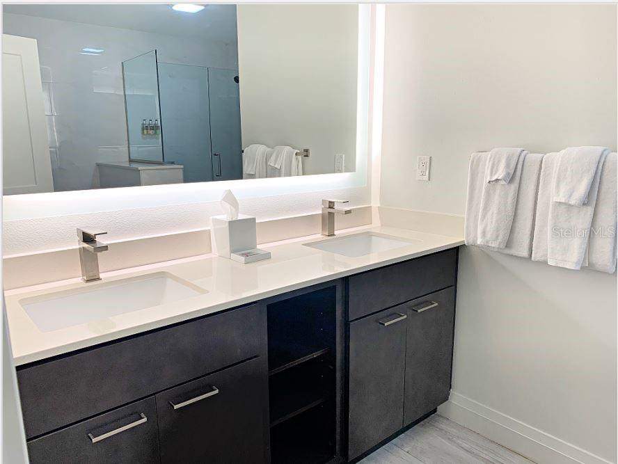 Image 15 of 53 For 14501 Grove Resort Avenue 3716