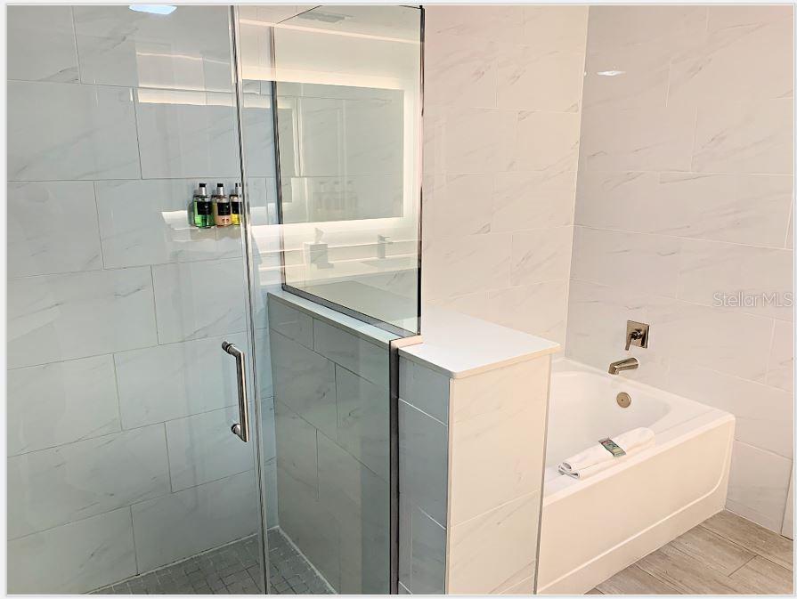 Image 17 of 53 For 14501 Grove Resort Avenue 3716