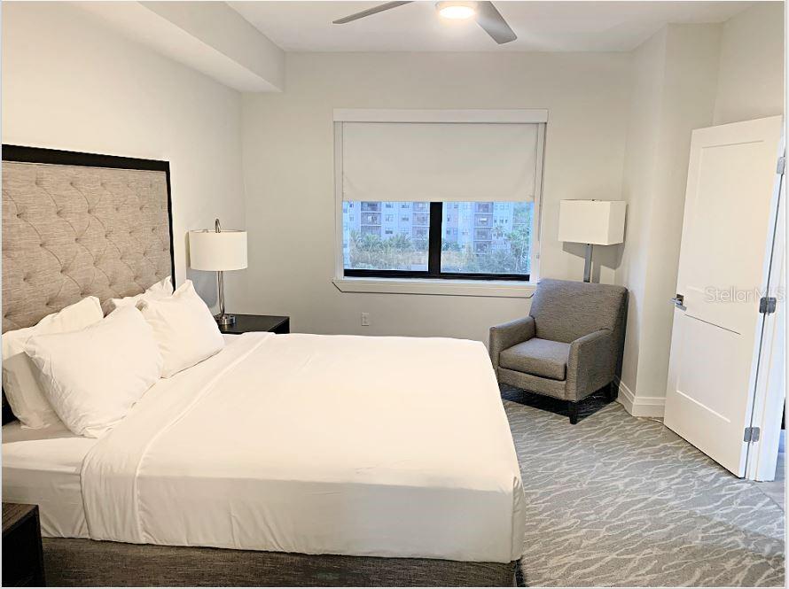 Image 21 of 53 For 14501 Grove Resort Avenue 3716