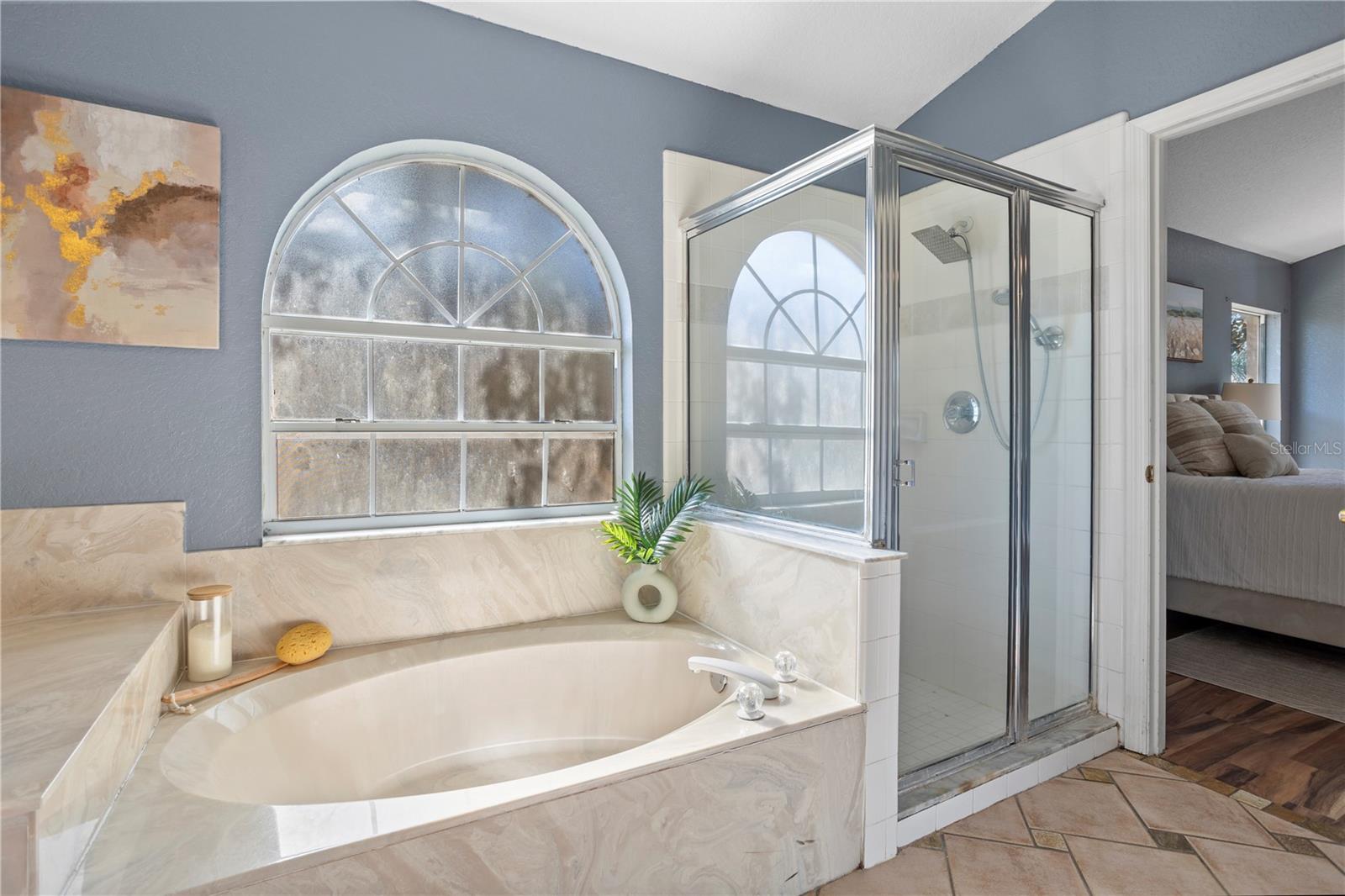 Image 22 of 62 For 889 River Boat Circle