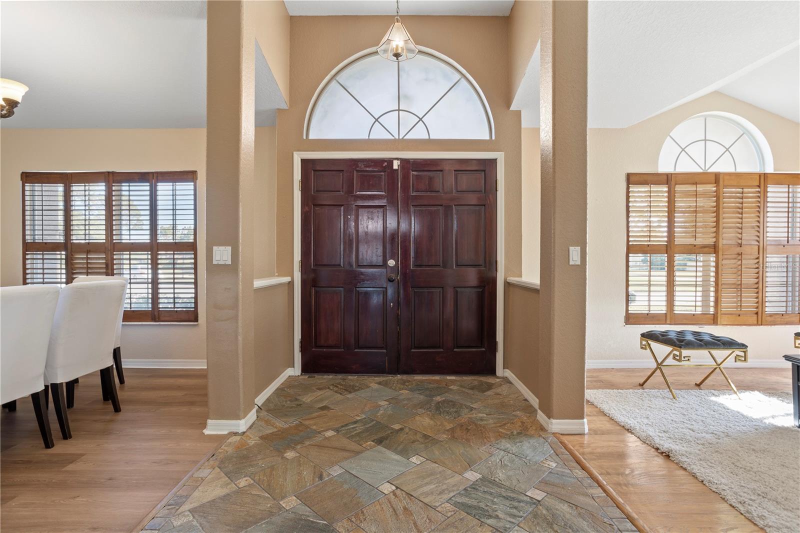 Image 3 of 62 For 889 River Boat Circle