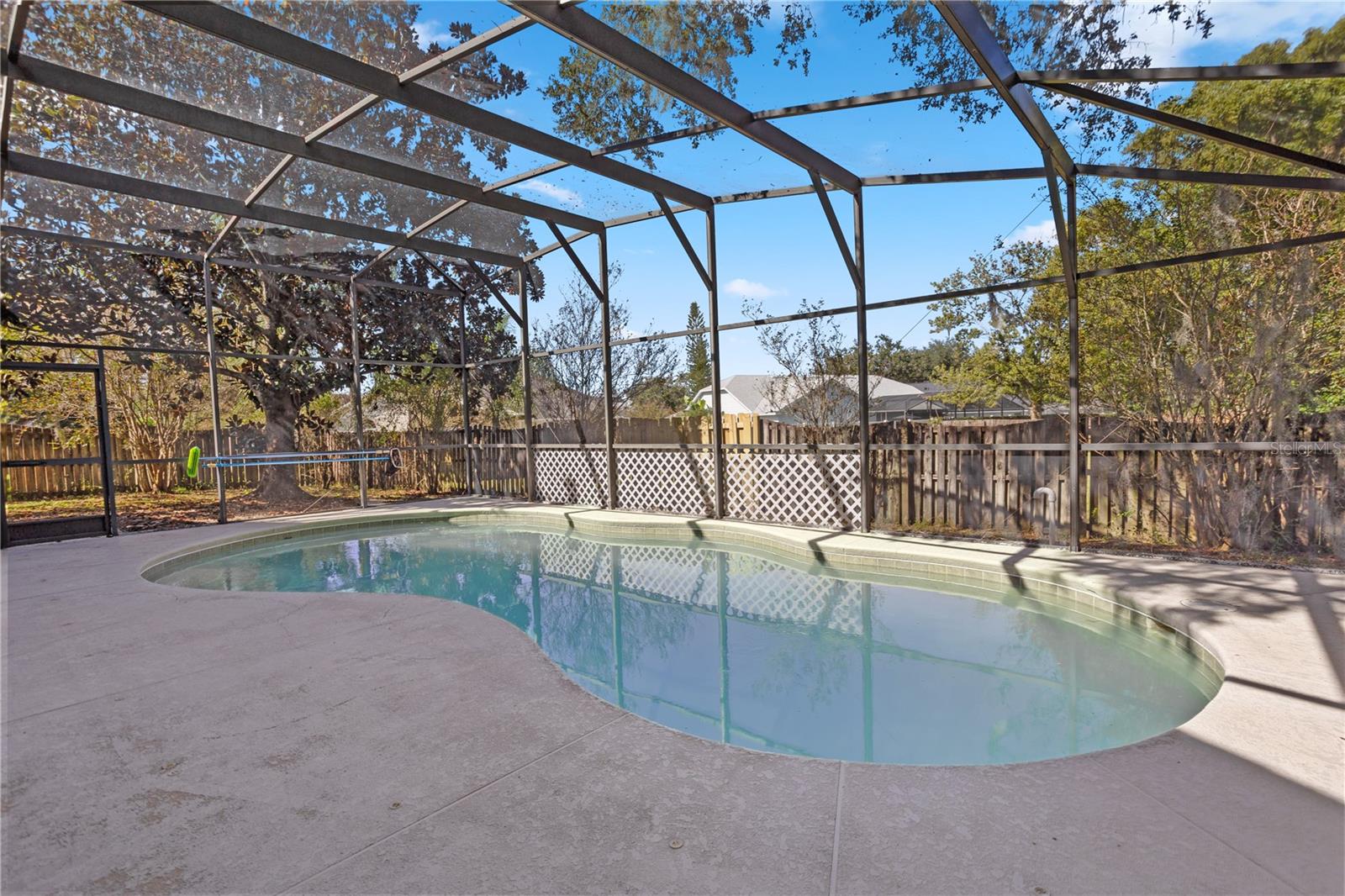 Image 33 of 62 For 889 River Boat Circle