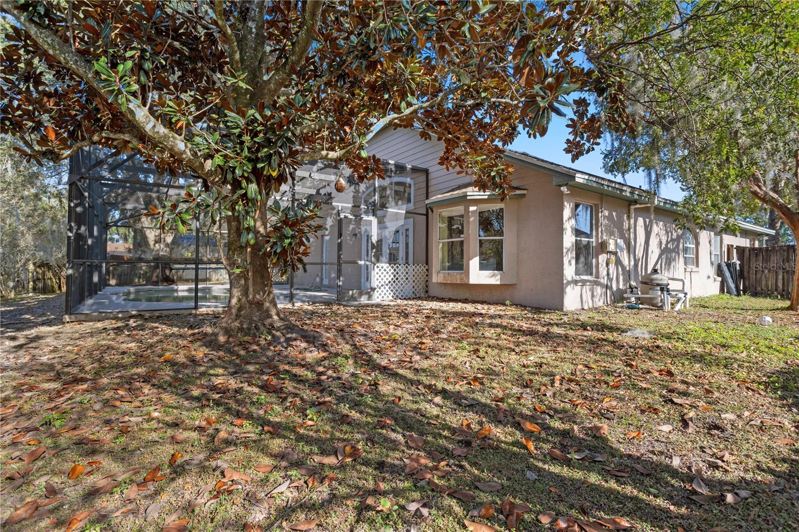 Image 35 of 62 For 889 River Boat Circle