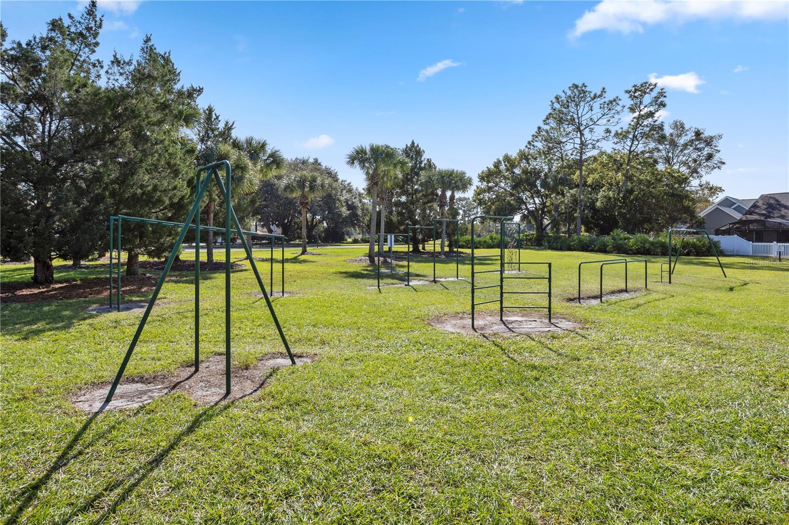 Image 41 of 62 For 889 River Boat Circle