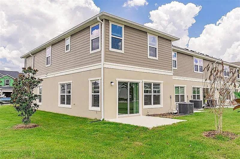 Image 2 of 24 For 2302 Carrabelle Way