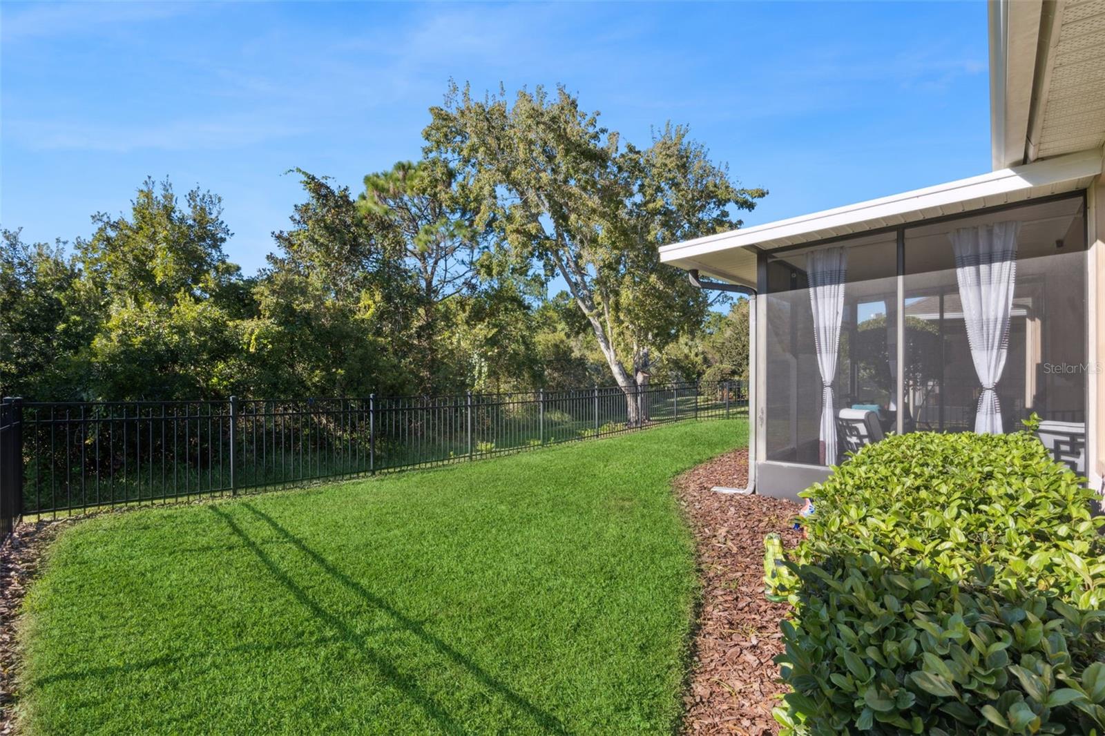 Image 26 of 48 For 513 Heron Point Way