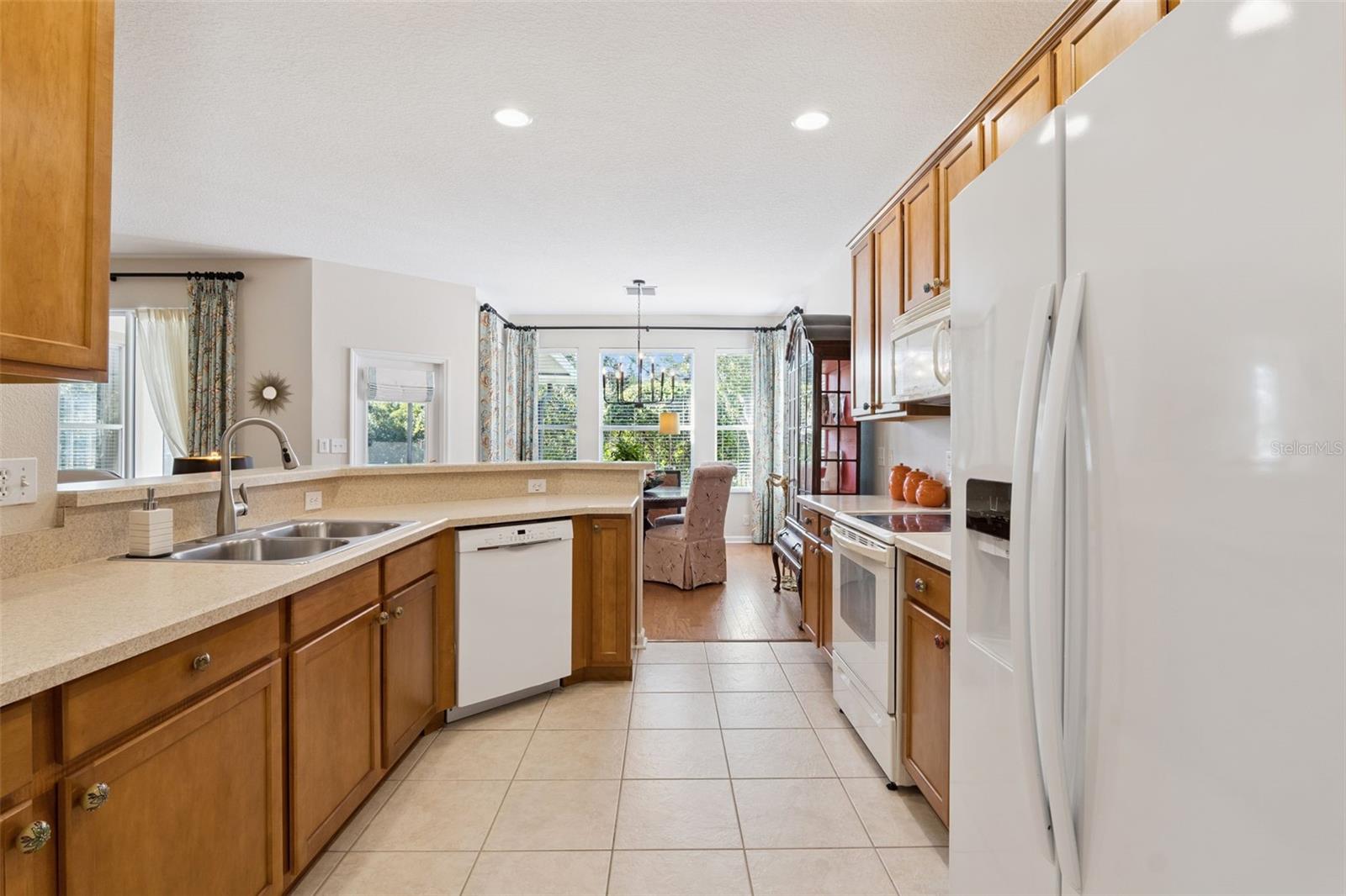 Image 9 of 48 For 513 Heron Point Way