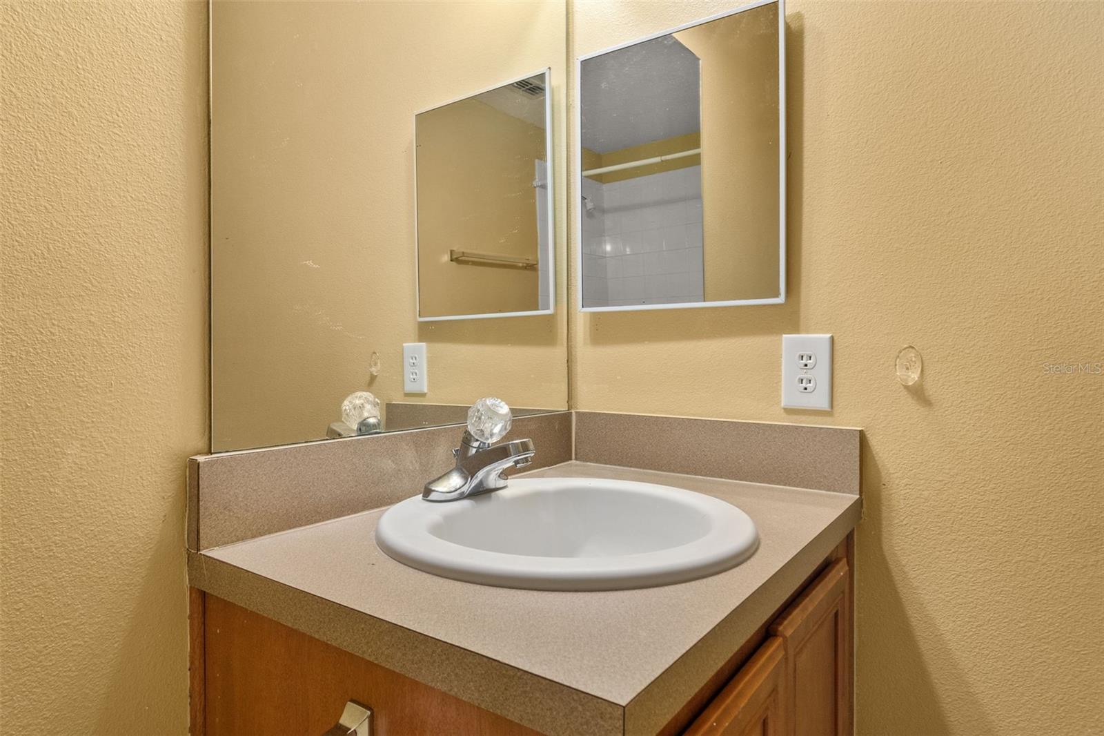 Image 25 of 43 For 2678 Mayaguana Street