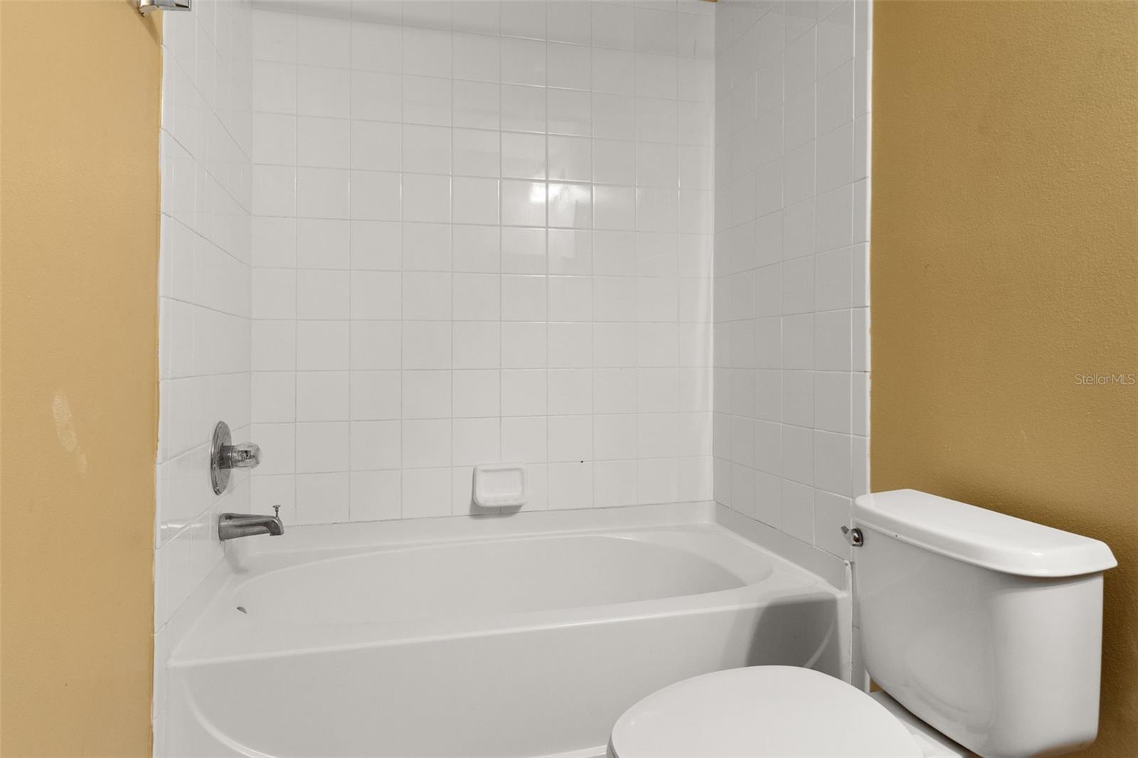 Image 26 of 43 For 2678 Mayaguana Street