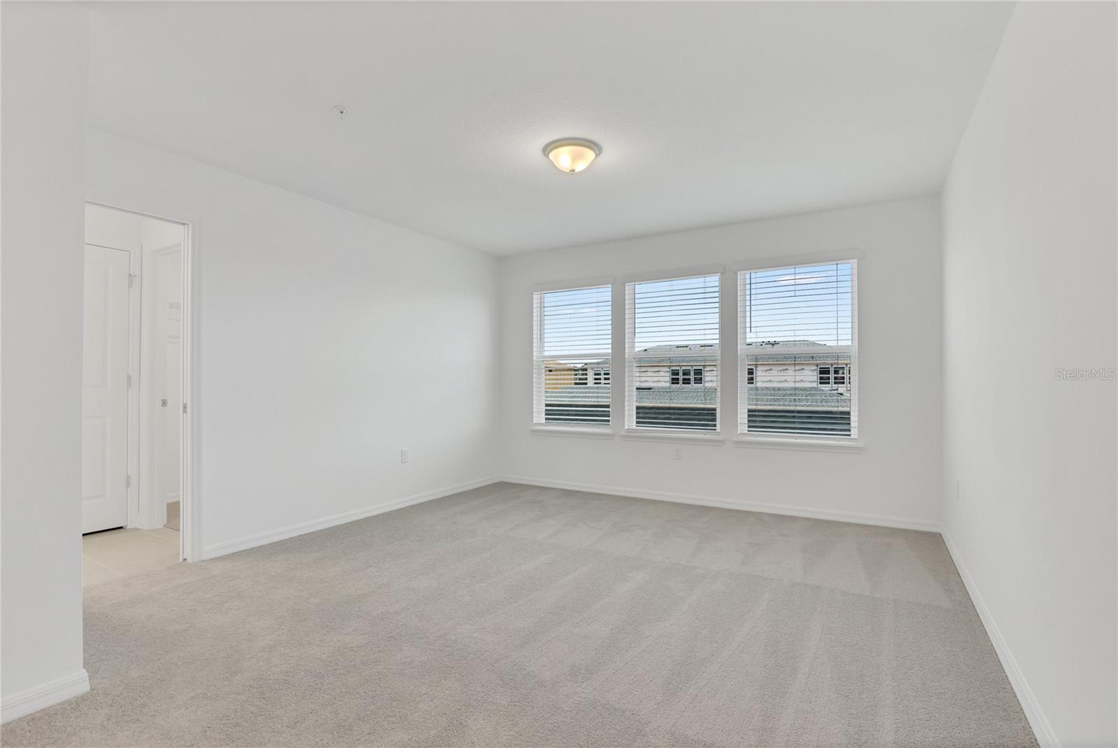 Image 12 of 38 For 4621 Orchard View Alley