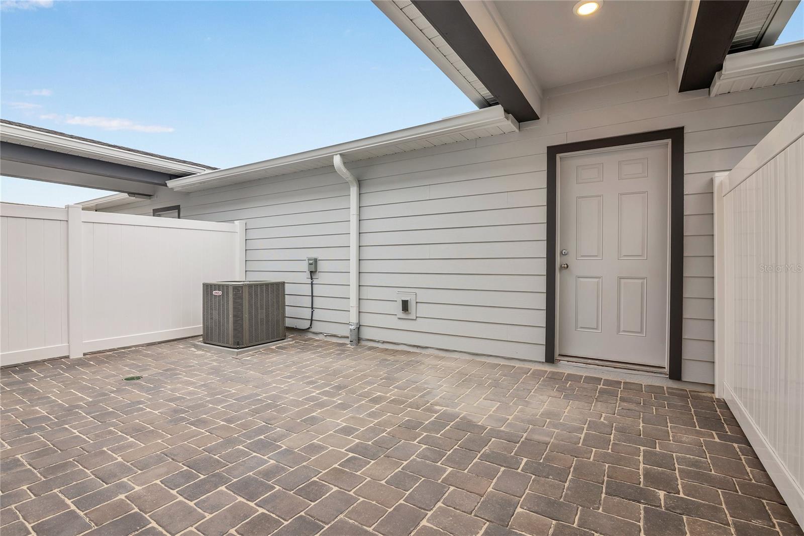 Image 23 of 38 For 4621 Orchard View Alley