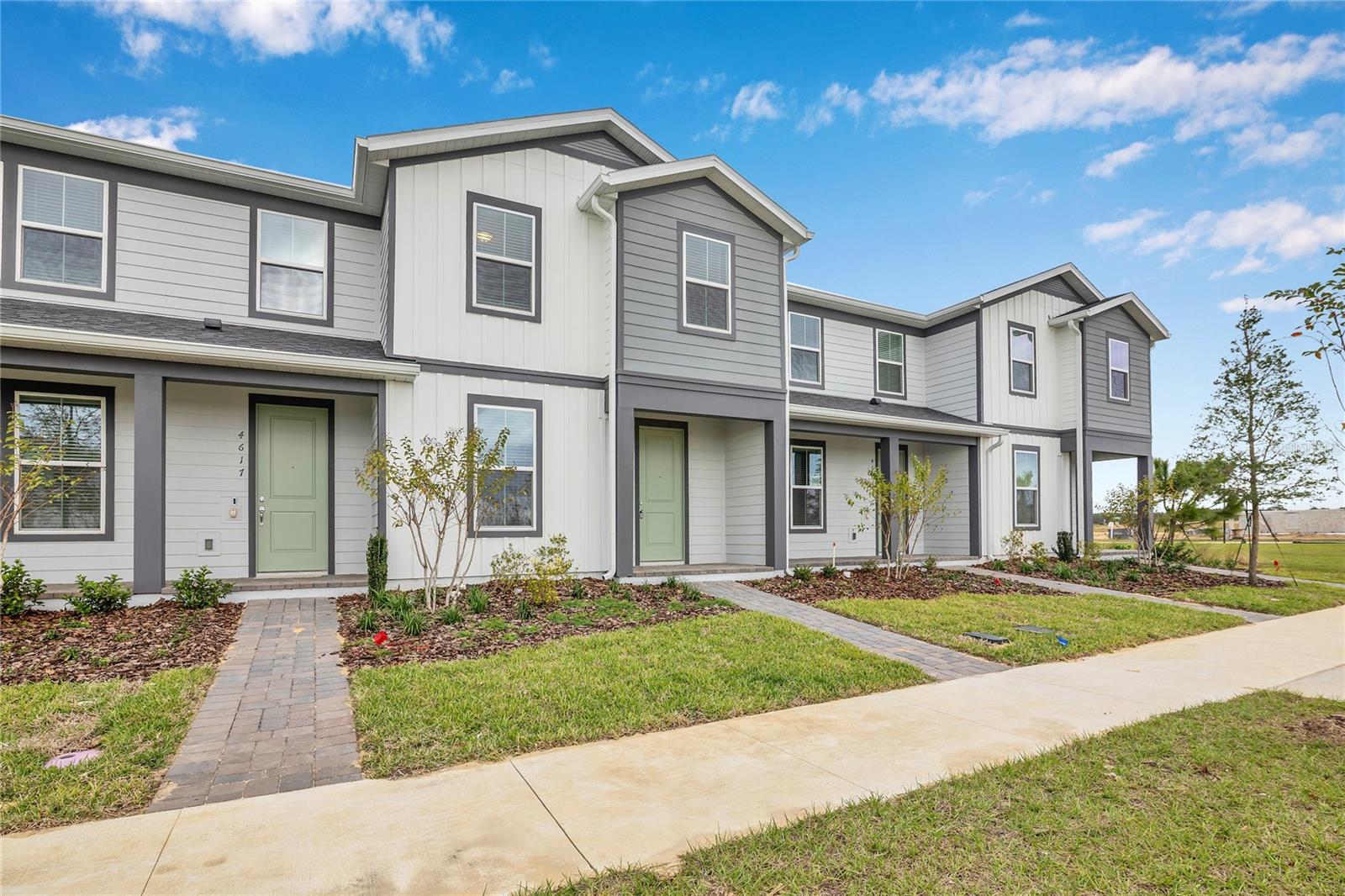 Image 3 of 38 For 4621 Orchard View Alley