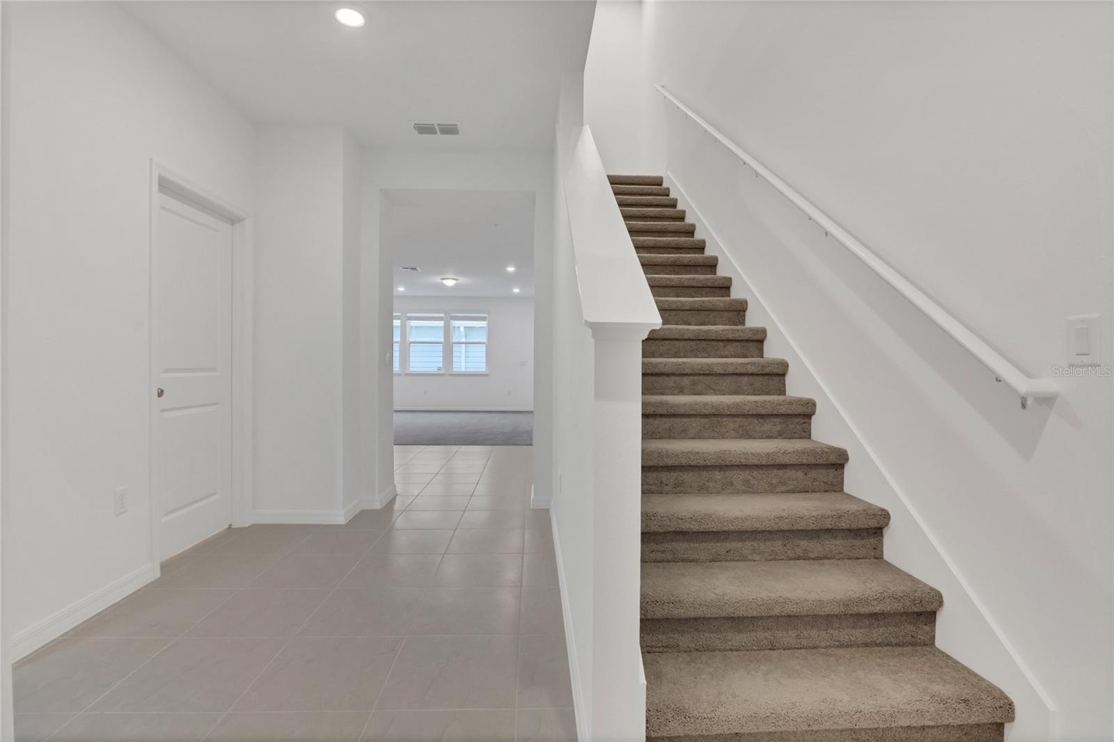 Image 4 of 38 For 4621 Orchard View Alley