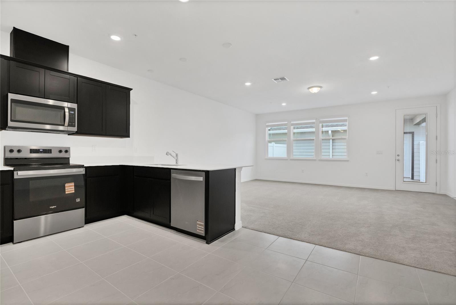 Image 6 of 38 For 4621 Orchard View Alley