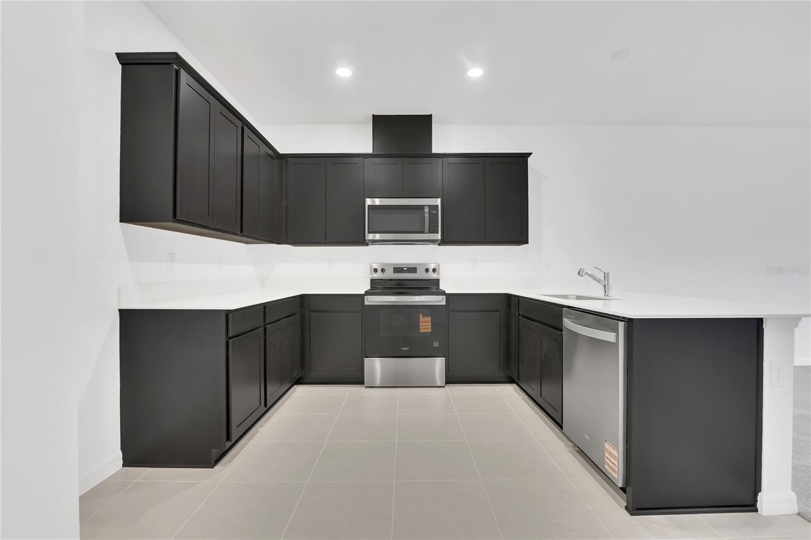 Image 7 of 38 For 4621 Orchard View Alley