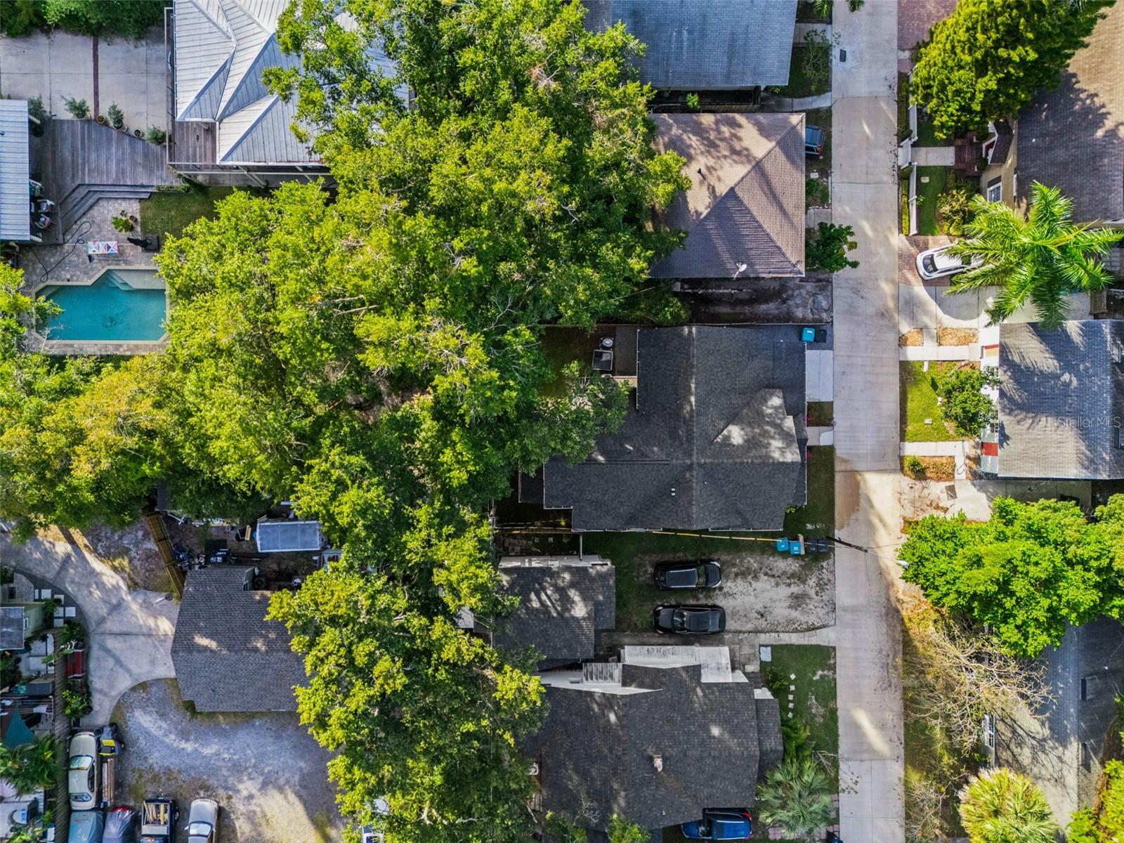 Image 10 of 55 For 210 Hibiscus Court