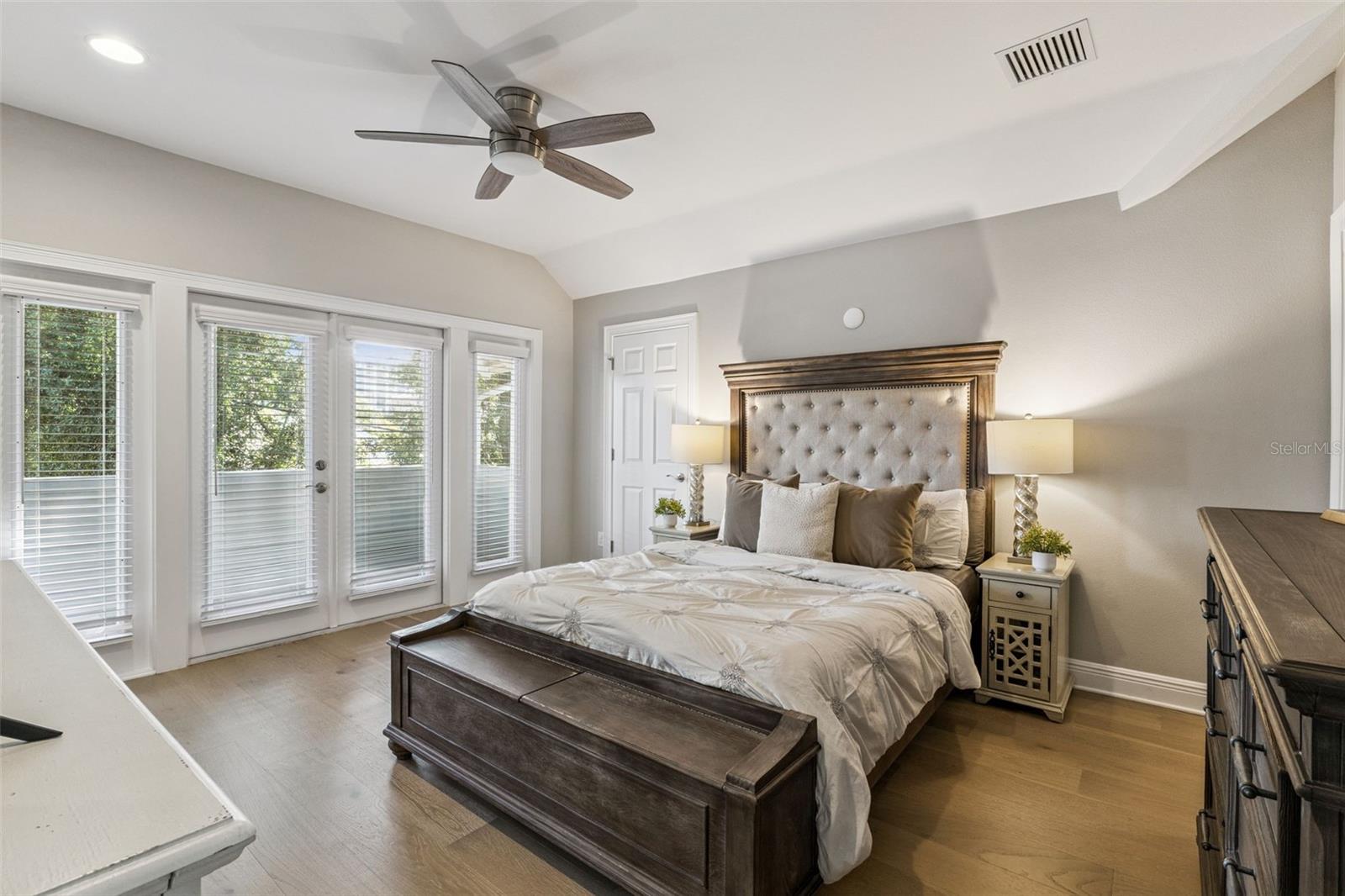 Image 13 of 55 For 210 Hibiscus Court