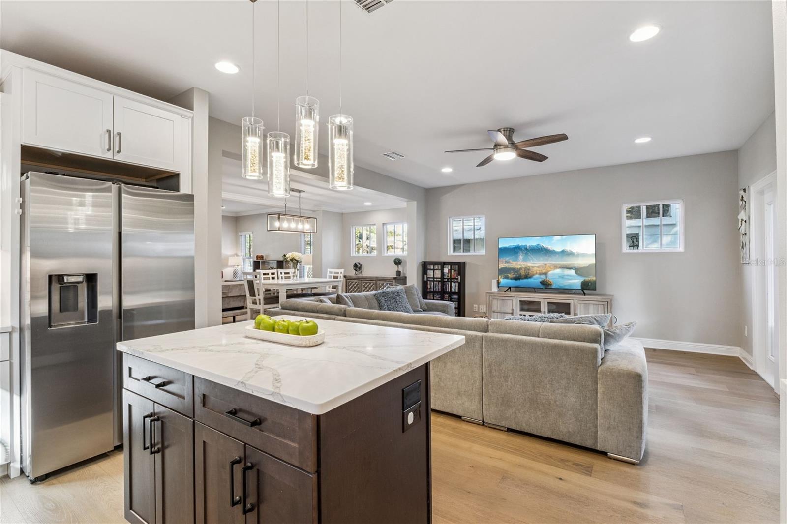 Image 22 of 55 For 210 Hibiscus Court