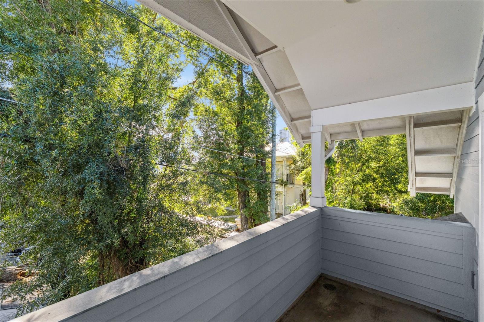 Image 29 of 55 For 210 Hibiscus Court