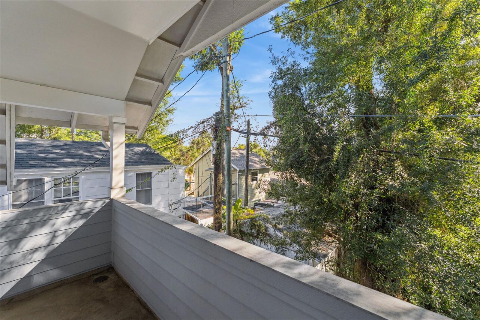 Image 30 of 55 For 210 Hibiscus Court