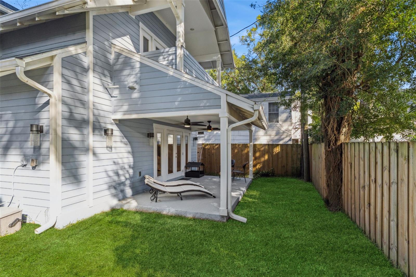 Image 36 of 55 For 210 Hibiscus Court