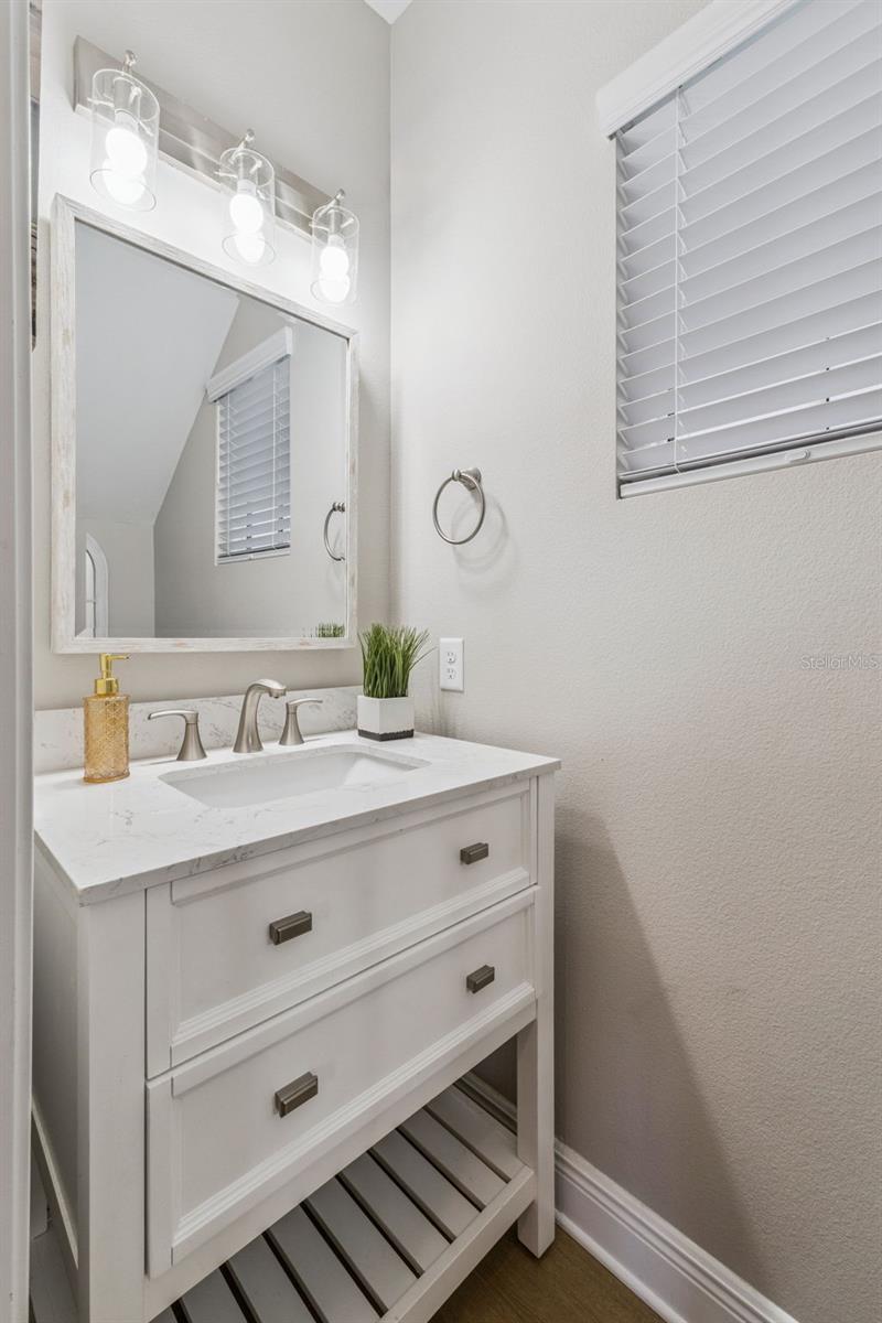 Image 38 of 55 For 210 Hibiscus Court