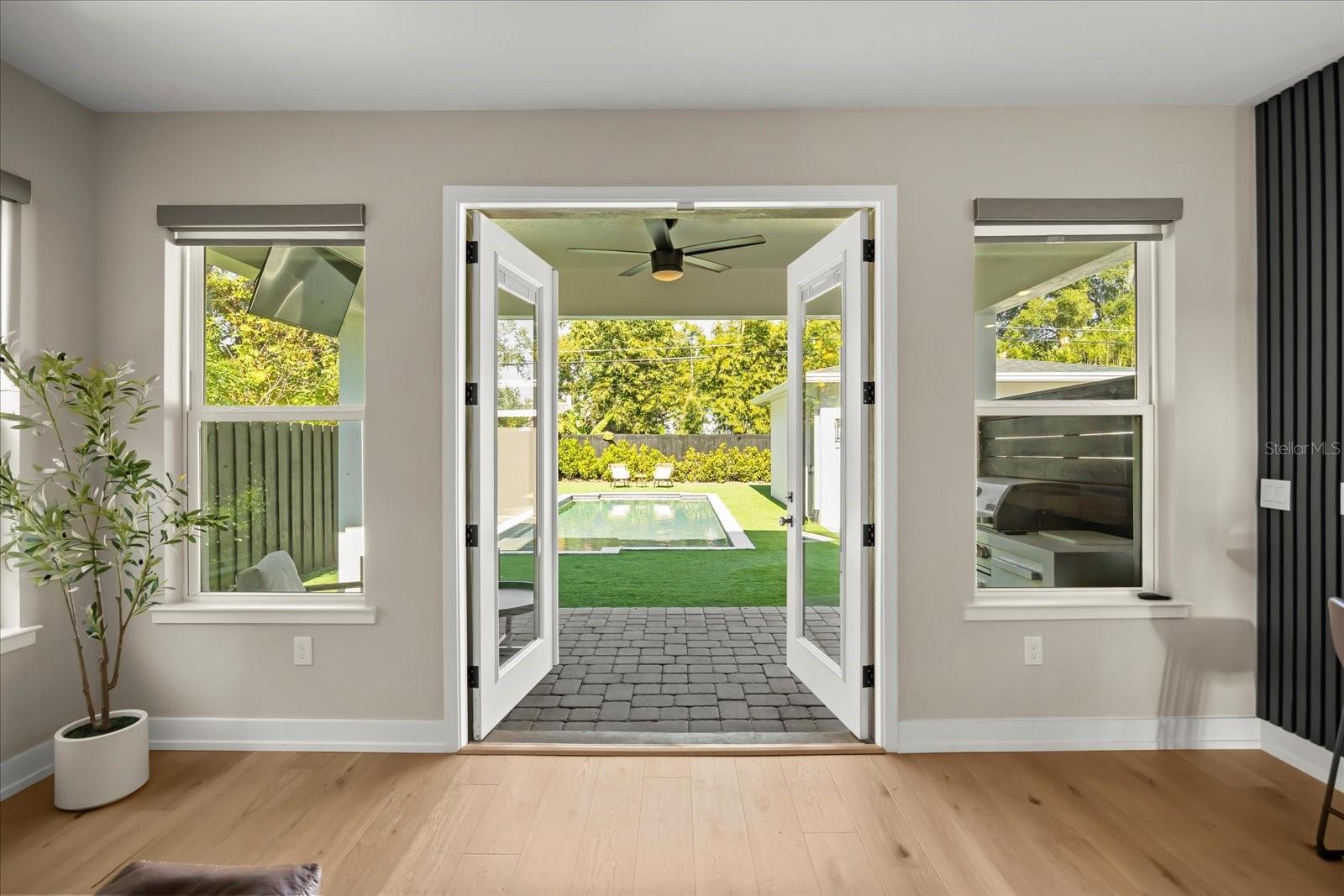 Image 17 of 37 For 1127 Harvard Street