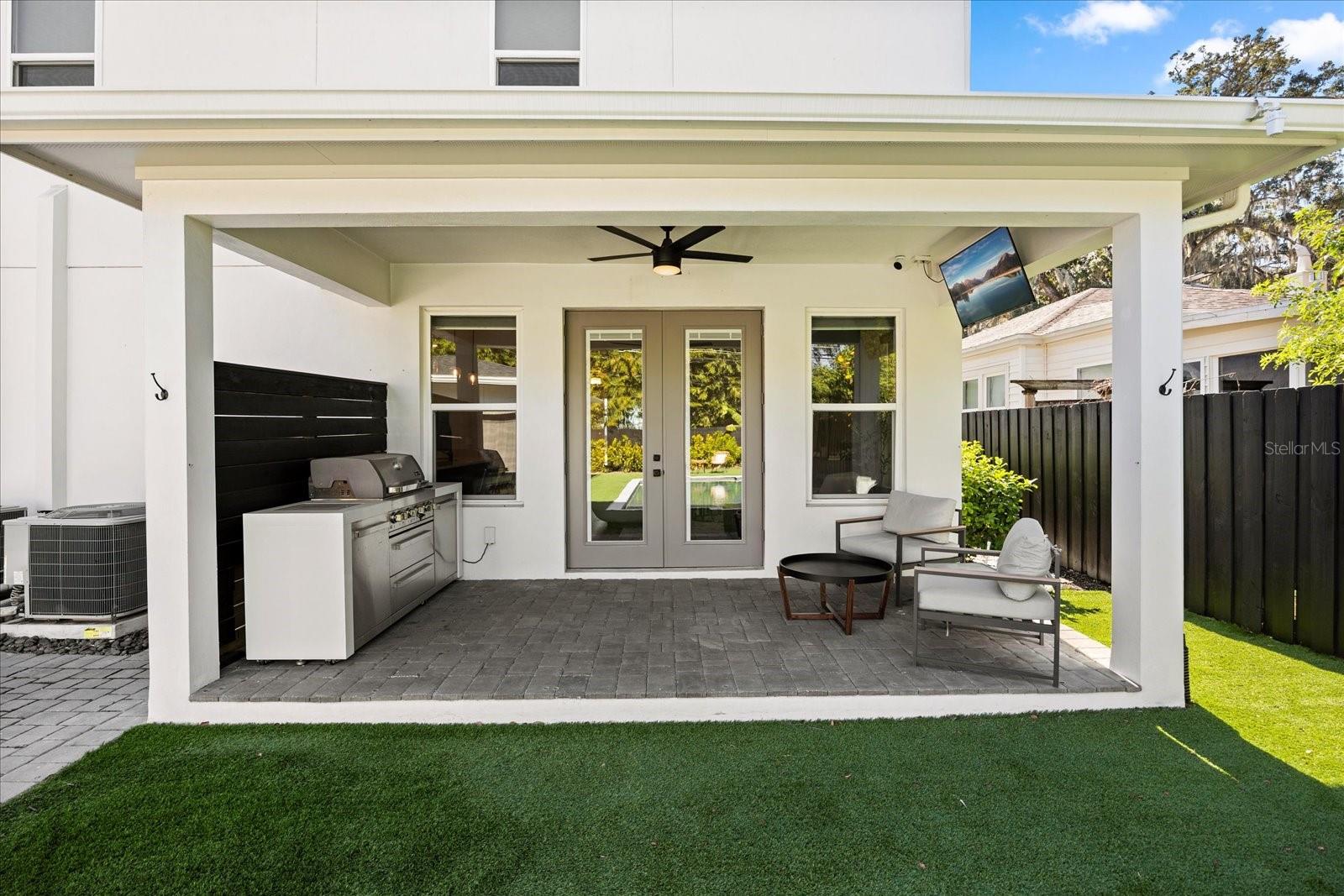 Image 18 of 37 For 1127 Harvard Street