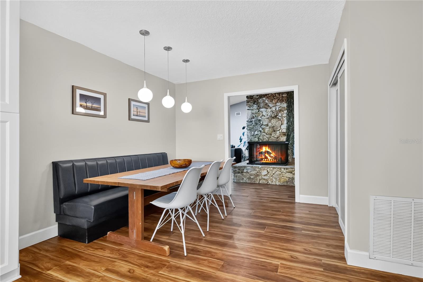 Image 10 of 67 For 312 Riverbend Boulevard