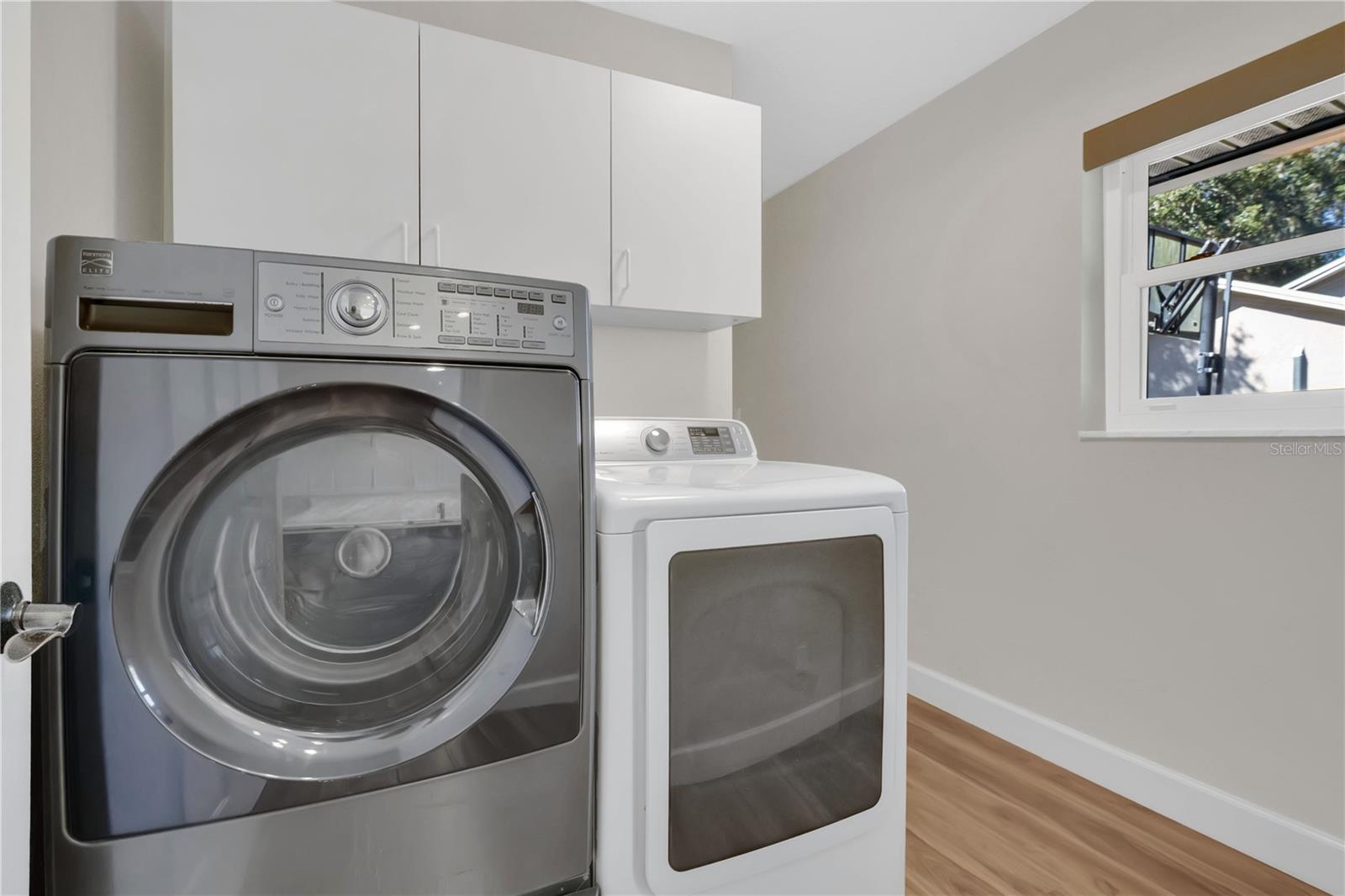 Image 30 of 67 For 312 Riverbend Boulevard