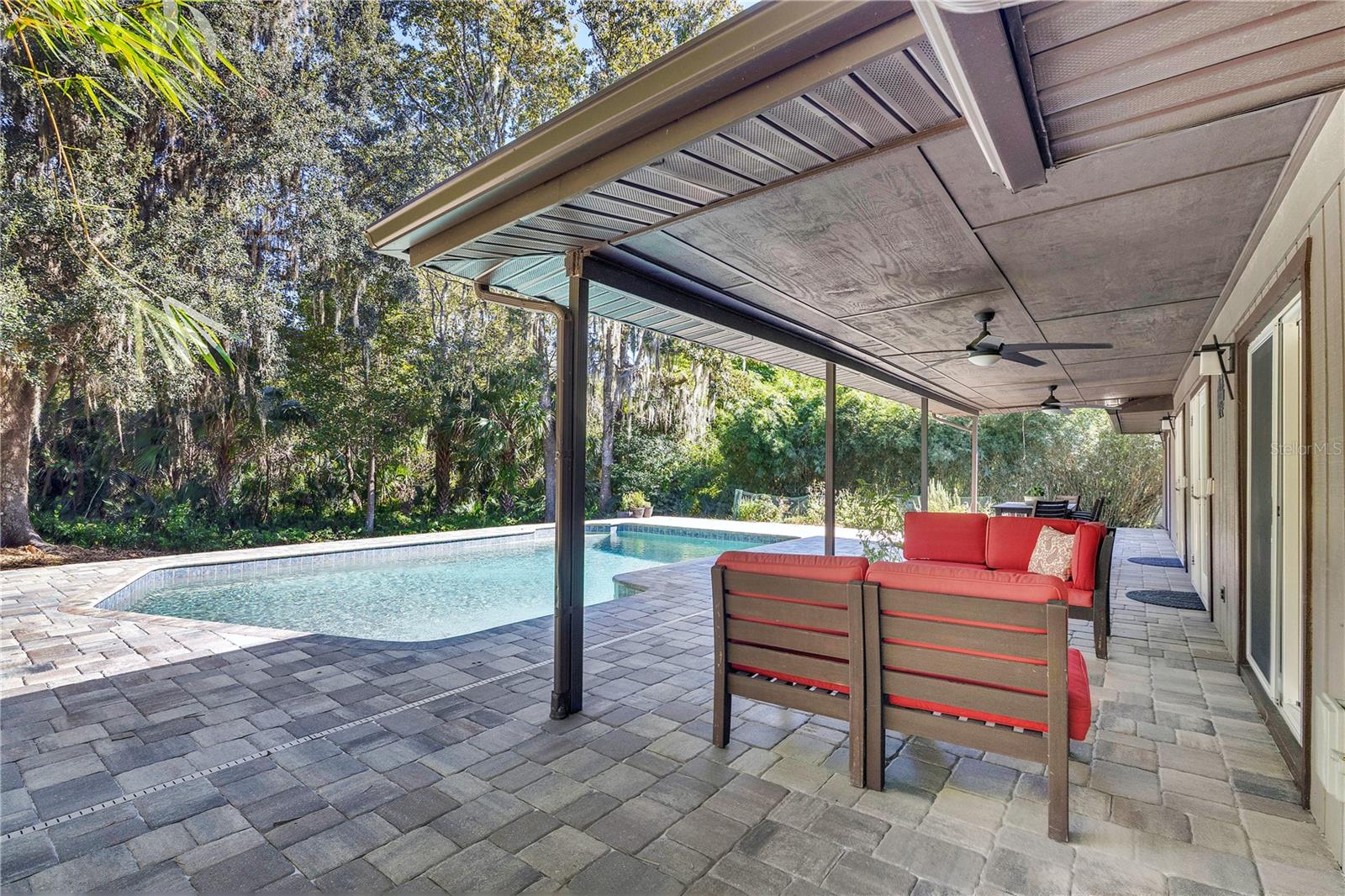 Image 31 of 67 For 312 Riverbend Boulevard